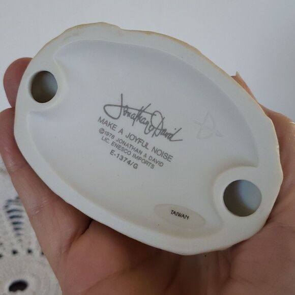 Vtg Precious Moments "Make a Joyful Noise" Porcelain Figurine - 1978 - E-1374/G - Picture 7 of 7